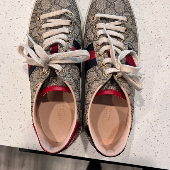 WOMEN'S ACE GUCCI SUPREME SNEAKER FOR SALE - Picture 2 of 5